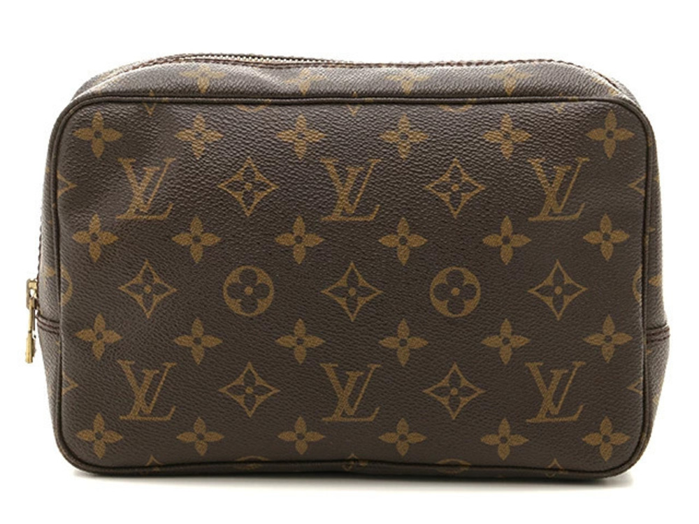 LOUIS VUITTON Trousse Toilette Monogram